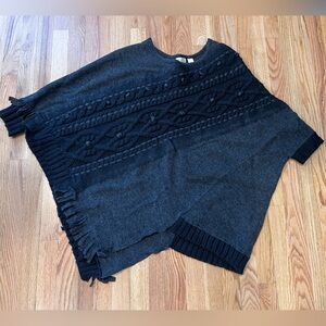 Elegant Black Cable Knit Women's Sweater Poncho M/L